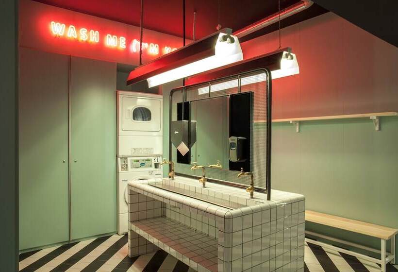 Bastardo Hostel