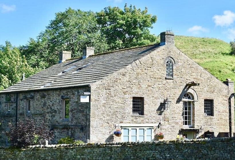 Bed and Breakfast Low Mill Guesthouse