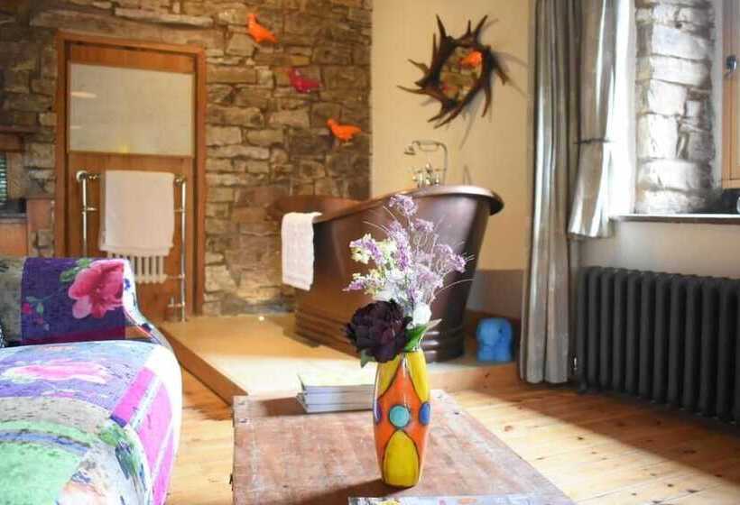 Bed and Breakfast Low Mill Guesthouse