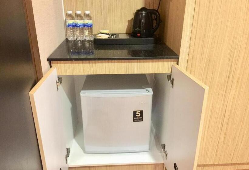 בית מלון כפרי Holmes Gp