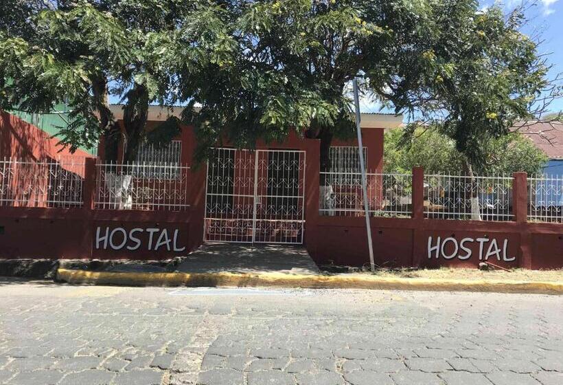پانسیون Hostal Augustos