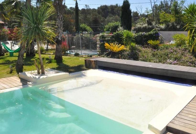 Bed and Breakfast Villacarroubier