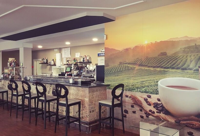 بنسيون Hostal Restaurante Los Badenes