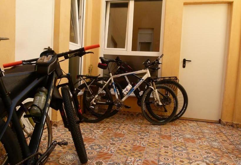 Hostel Allegro