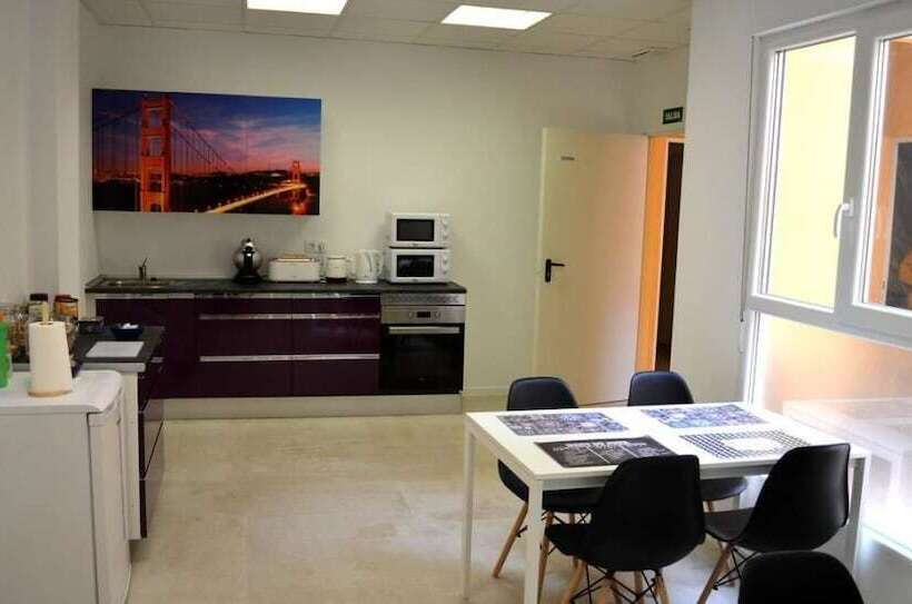 Hostel Allegro