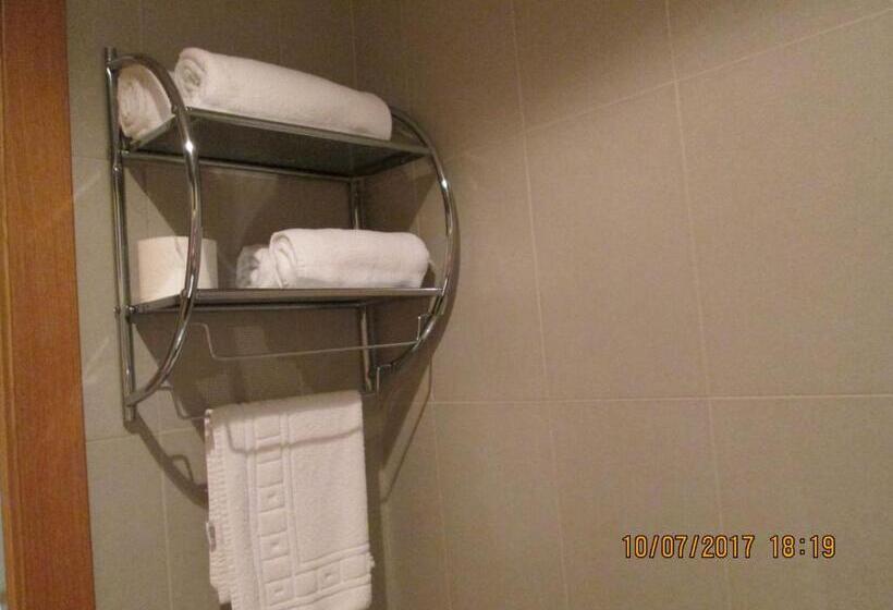 بنسيون Hostal Banderas