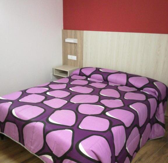 بنسيون Hostal Casa Tino
