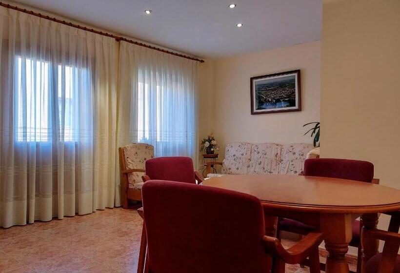 פנסיון Hostal Castilla