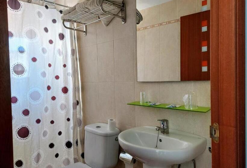 פנסיון Hostal Castilla