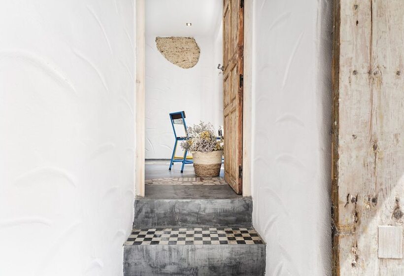 Общежитие La Fonda Antigua Adults Only