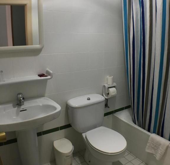 پانسیون Hostal Ec Leon