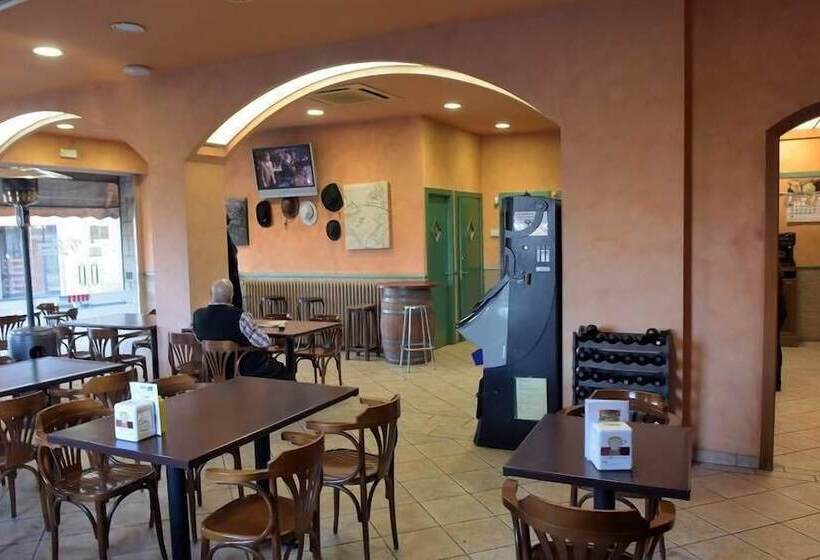 פנסיון Hostal Sant Miquel