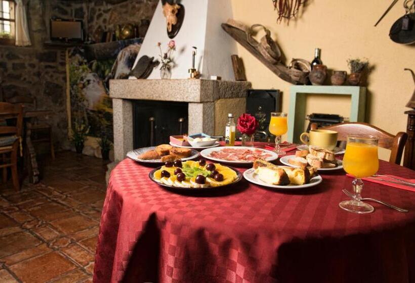 호스텔 Antigua Posada, Valle Del Jerte