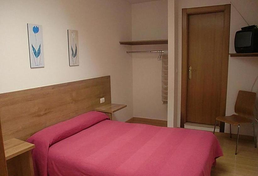 ペンション Hostal Caracas