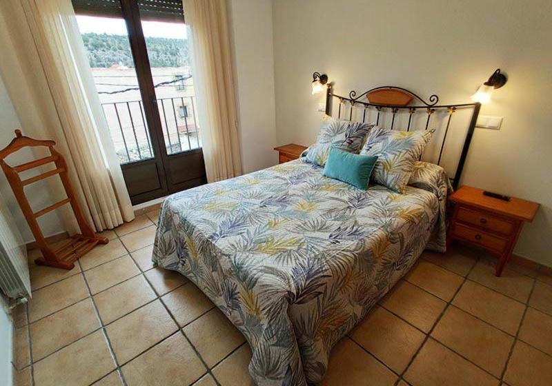פנסיון Royuela Hostal