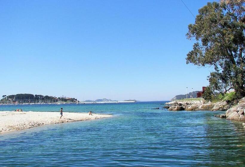 پانسیون Hostal Santa Marta Playa