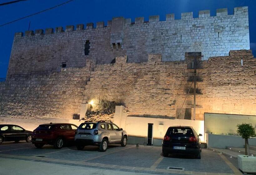 پانسیون Castillo De Grisel