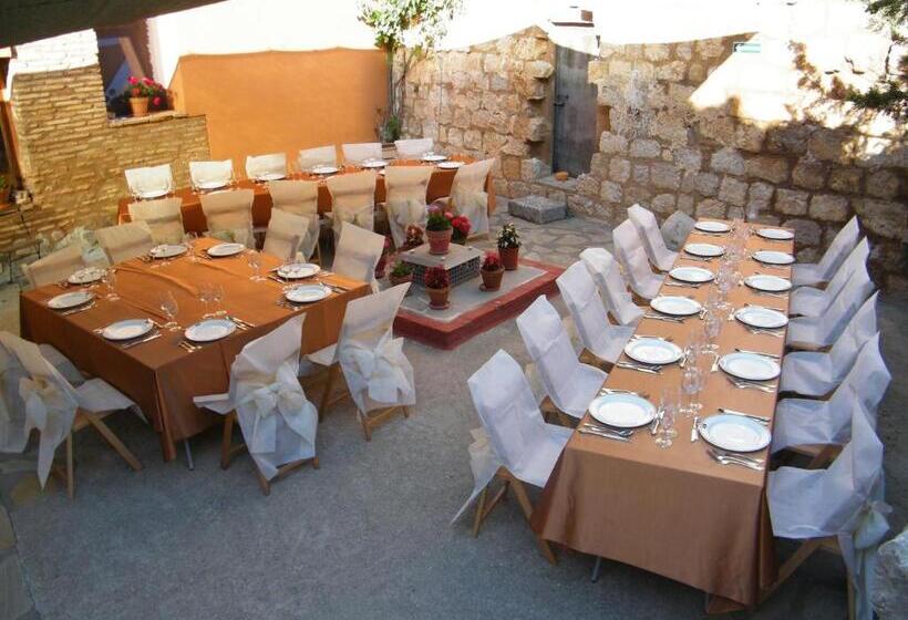 پانسیون Castillo De Grisel