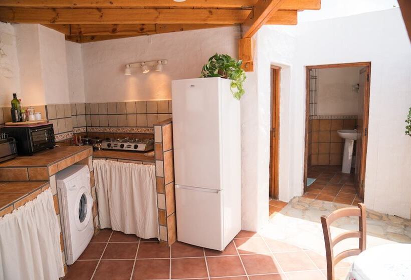 膳宿费 El Cerro De La Luna