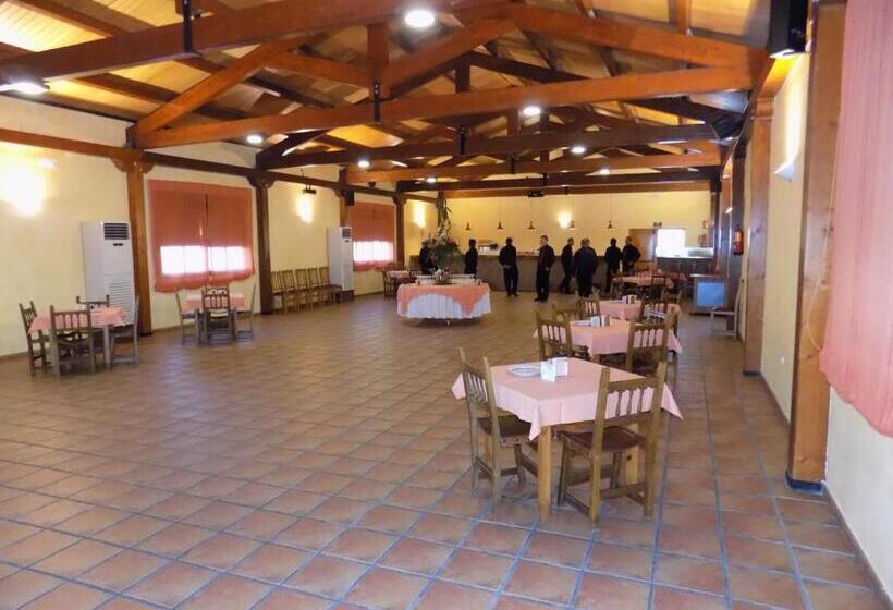 بنسيون Hostal Amigo