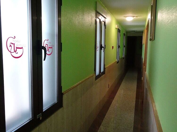 פנסיון Hostal González