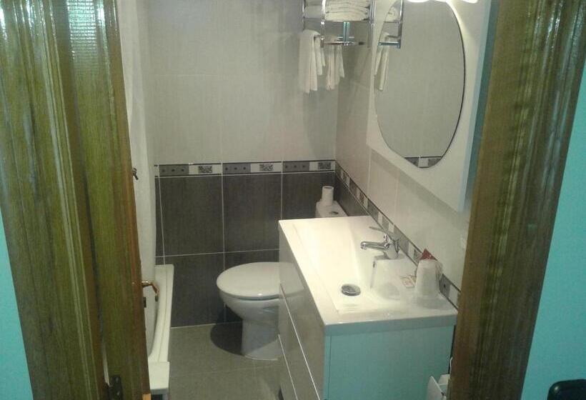 Пансион Hostal Les Bedules