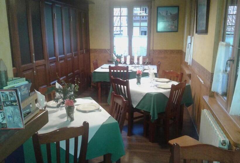 Пансион Hostal Les Bedules