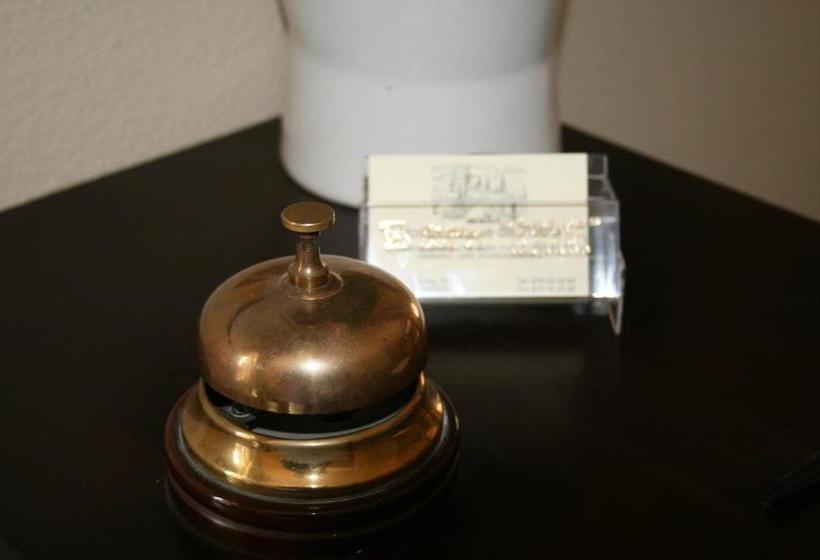 膳宿费 Hostal Puente De Piedra