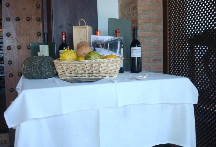 Отель Restaurante El Duque