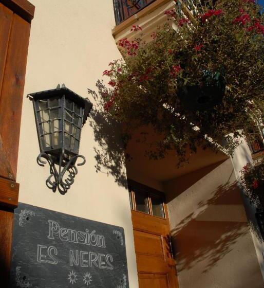بنسيون Casa Es Neres