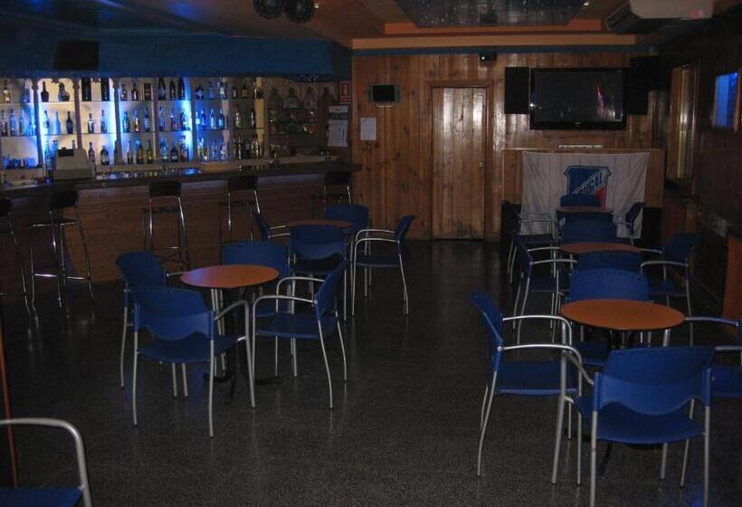 פנסיון Hostal Alvaro I