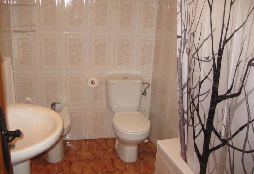 פנסיון Hostal Alvaro I