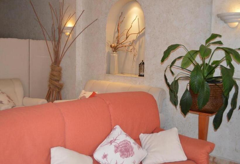 پانسیون Hostal El Retiro