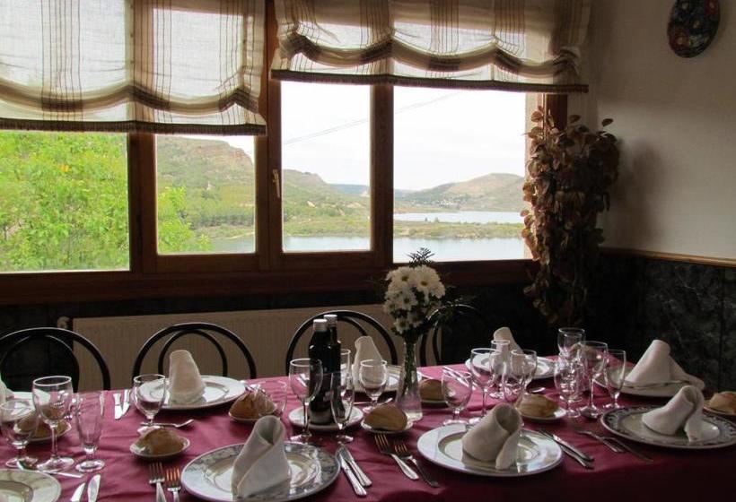 بنسيون Hostal Las Rumbas