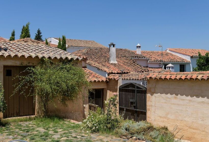 پانسیون La Flamenca Inn