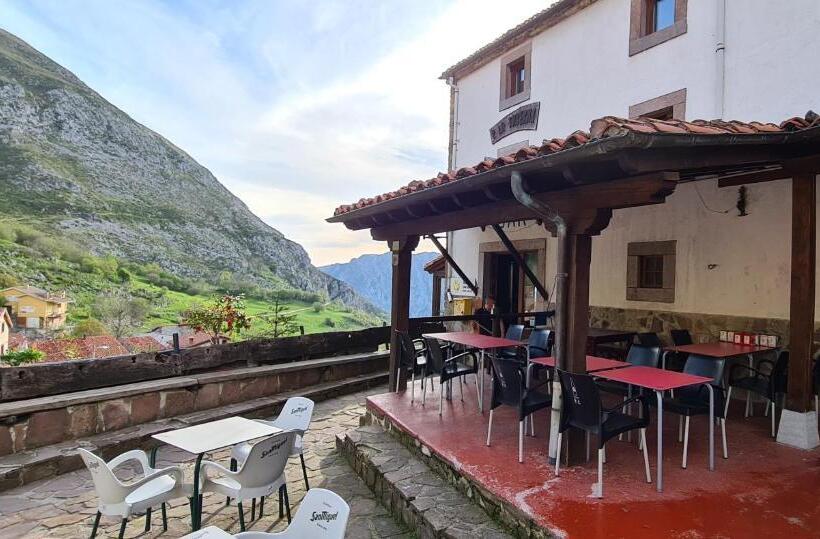 펜션 Taberna De Tresviso