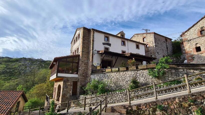 Пансион Taberna De Tresviso