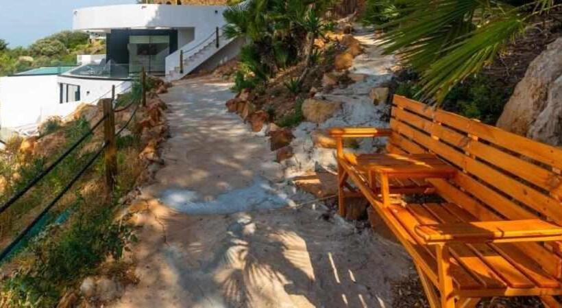 پانسیون Villa El Buzo