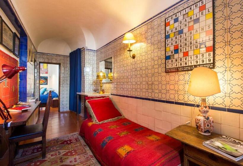 بنسيون Torre De Maneys