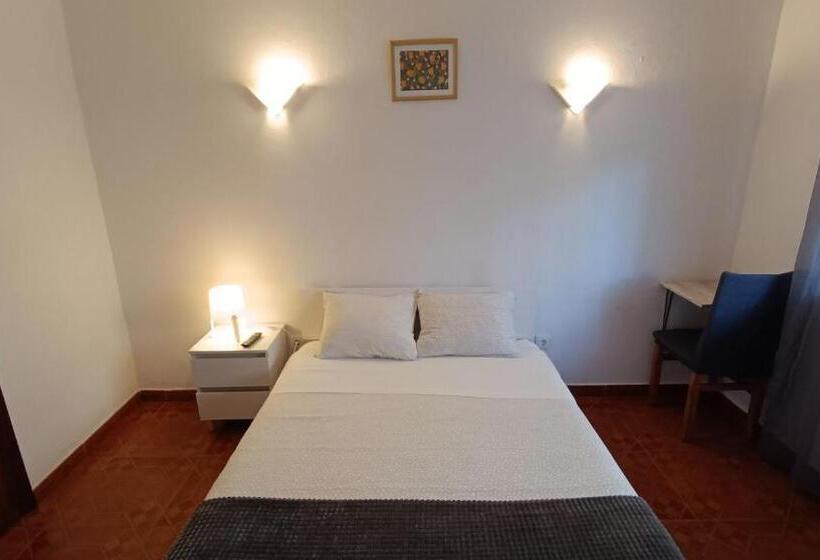 پانسیون Residencial S. Giao