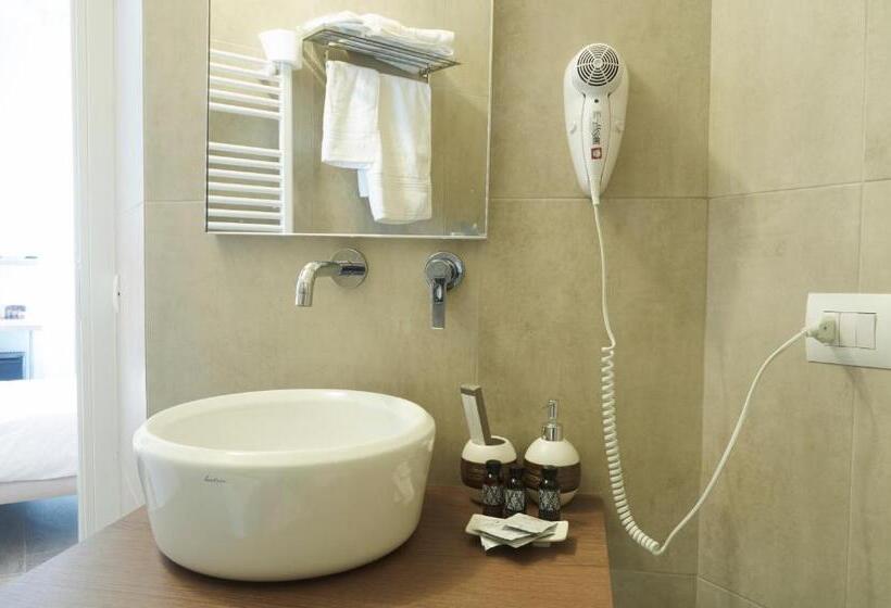 بنسيون Villa Fenix Osio Sotto