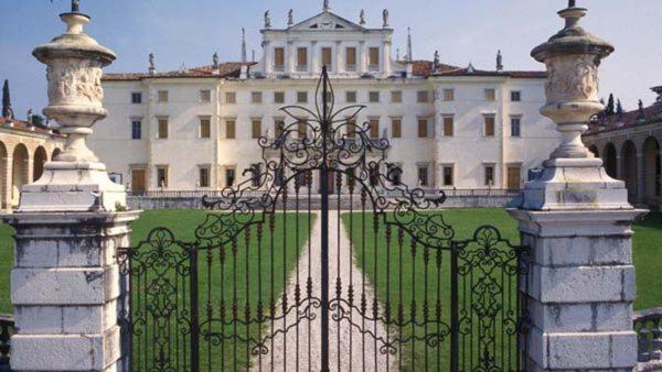 هاستل Osteria Alle Risorgive