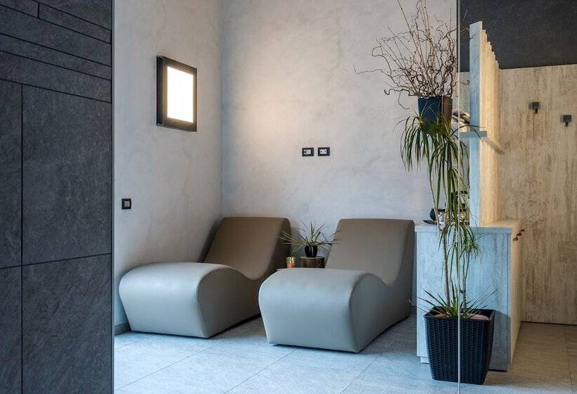 فندق Arbule Agriturismo & Spa Valtellina