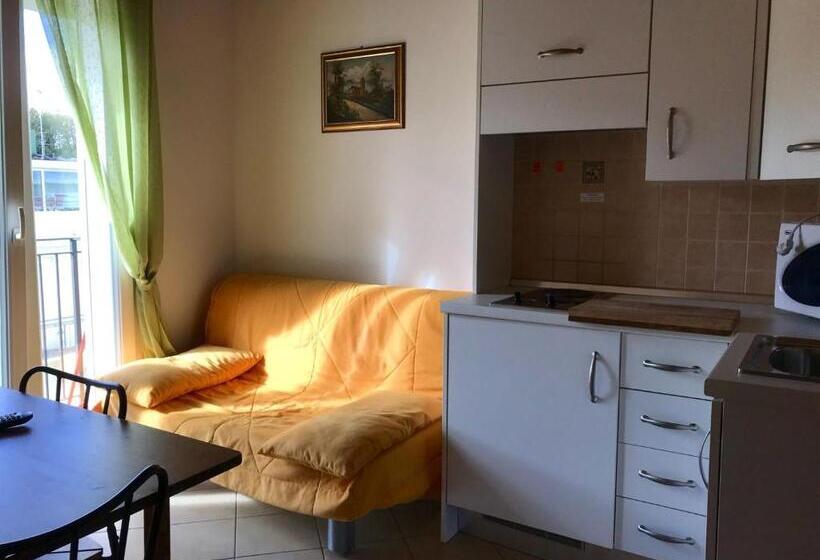 Residence Meeting