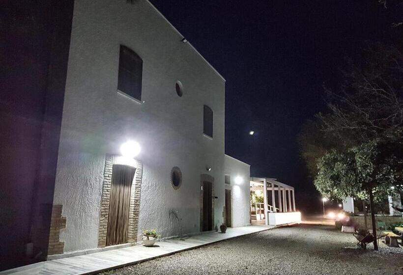 فندق Agriturismo Masseria Mascitelli