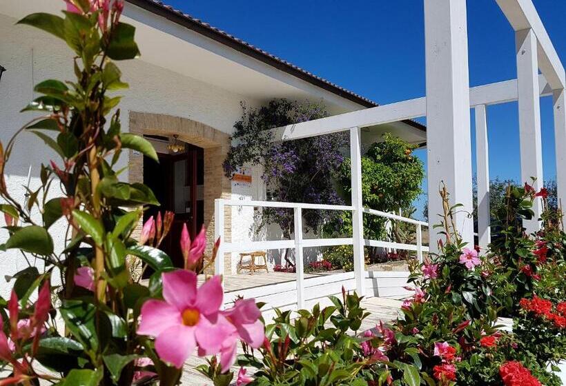 فندق Agriturismo Masseria Mascitelli