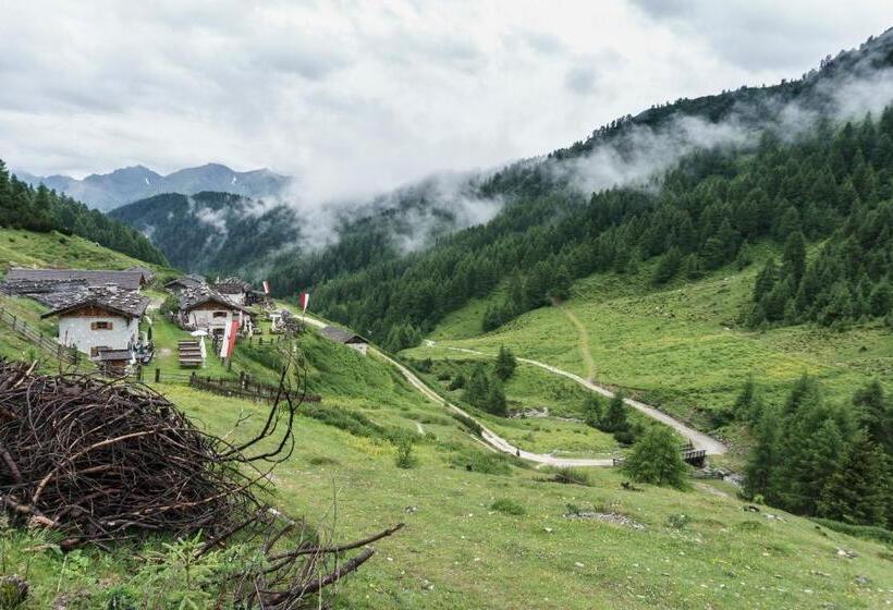 ユースホステル Gasthaus Furlhütte