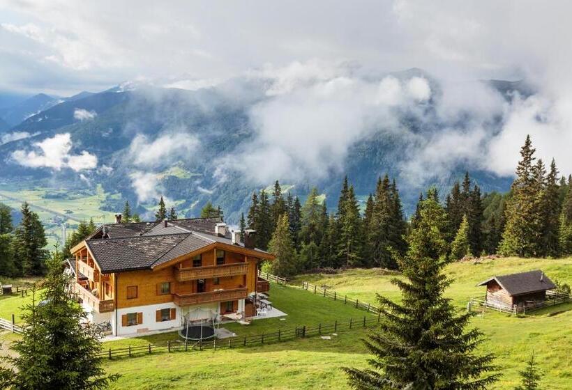 ユースホステル Gasthaus Furlhütte