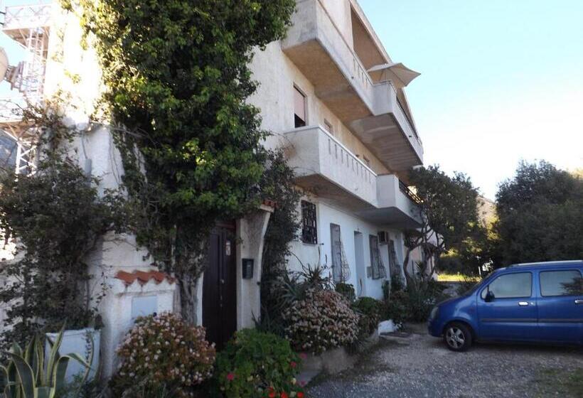펜션 Cala Gonone Cozy House Sea View