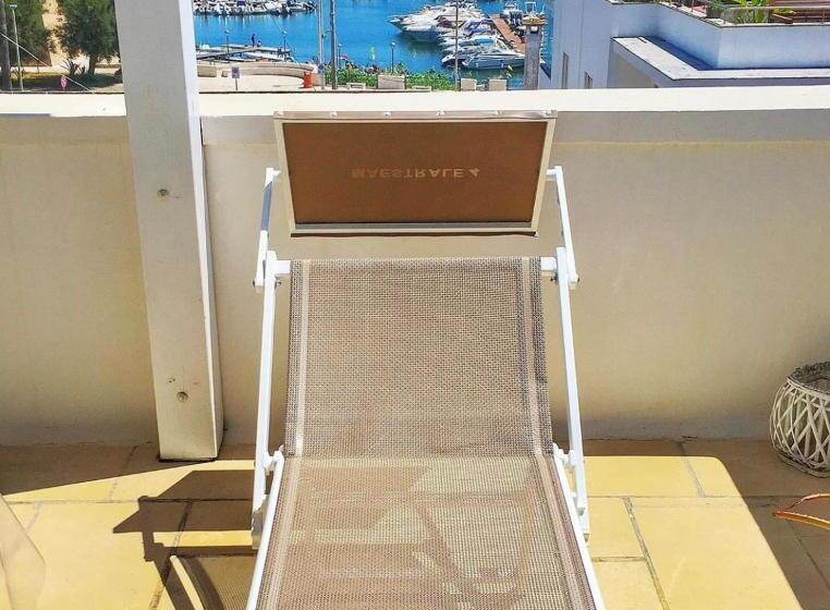 Пансион B&b La Terrazza Sul Porto